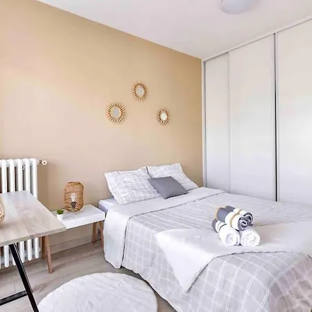 Apartment Avec Parking Et Terrasse Metro 7 Et Paris Villejuif