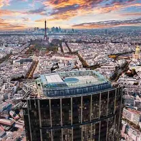Avec Parking Et Terrasse Metro 7 Et Paris
